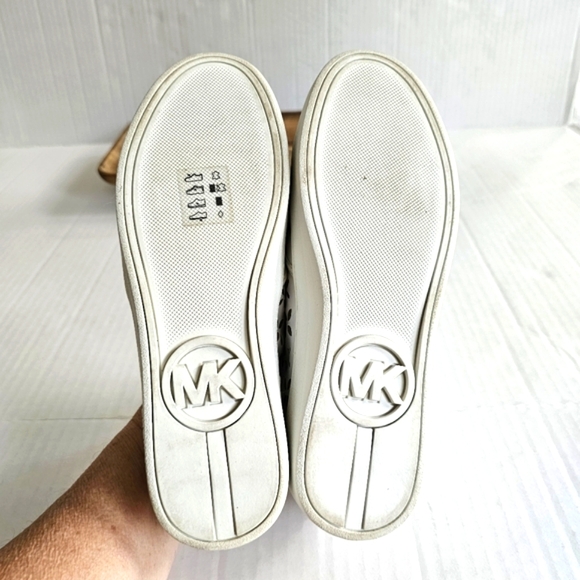 Michael Michael Kors Keaton Slip On Sneakers Size 7 Laser Cut White Silver - Picture 10 of 13
